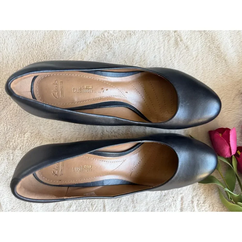 Clarks Artisan Black Leather Classic Heels Size 11